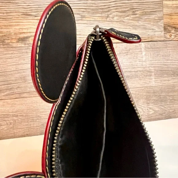 NWT 🆕 Coach Mickey Genuine Glovetanned Leather Clutch/Wristlet - Picture 8 of 11